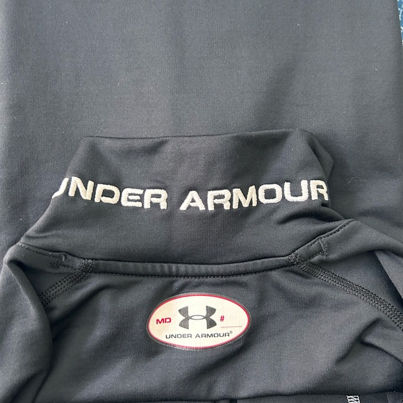 Under Armour Black cold gear High-Collar Top- men’s Medium - Picture 4 of 5